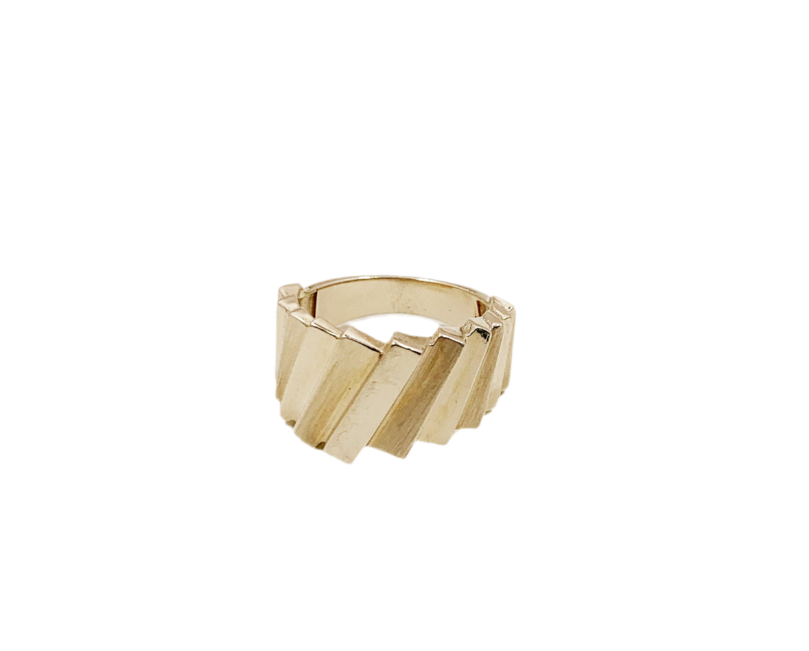 vintage 10k yellow gold wide ribbed ring