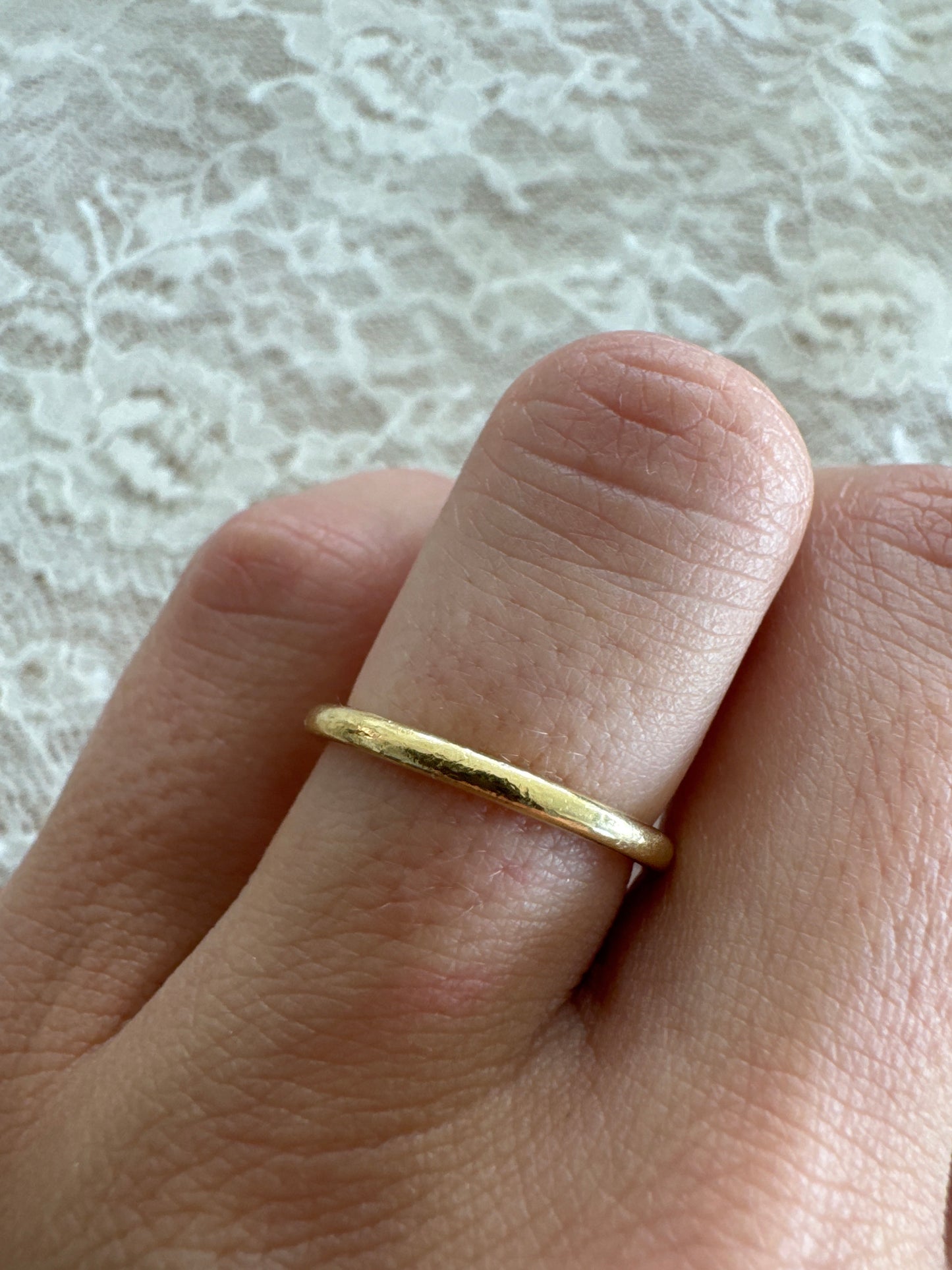 estate 18k yellow gold stacking band