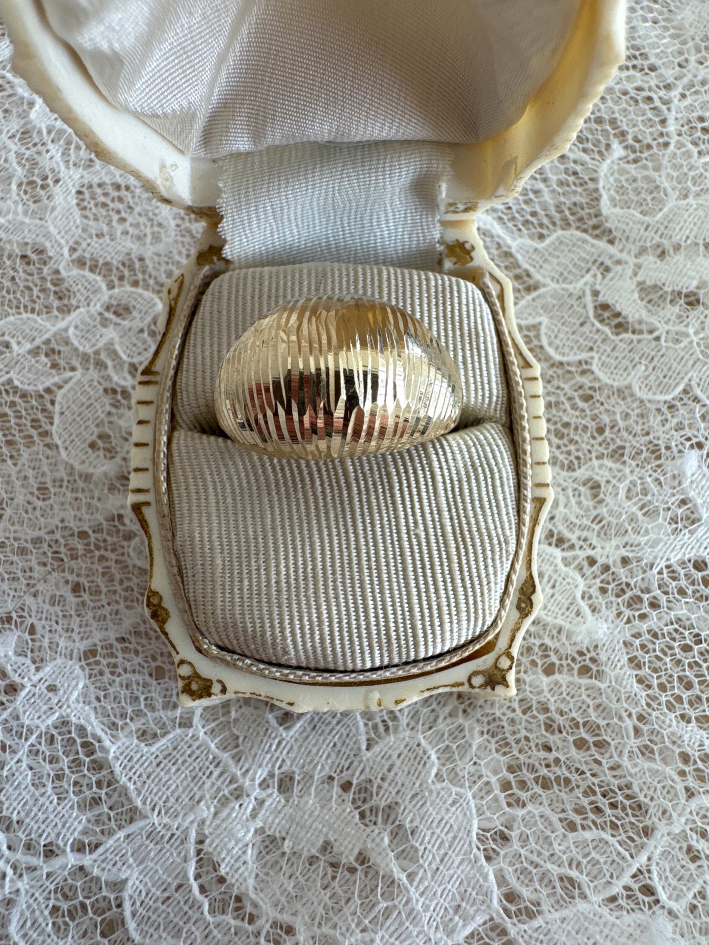 estate 10k yellow gold modernist dome ring